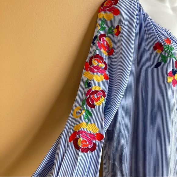 Artisan NY 3/4 sleeve embroidered striped blouse Size L - Picture 4 of 9